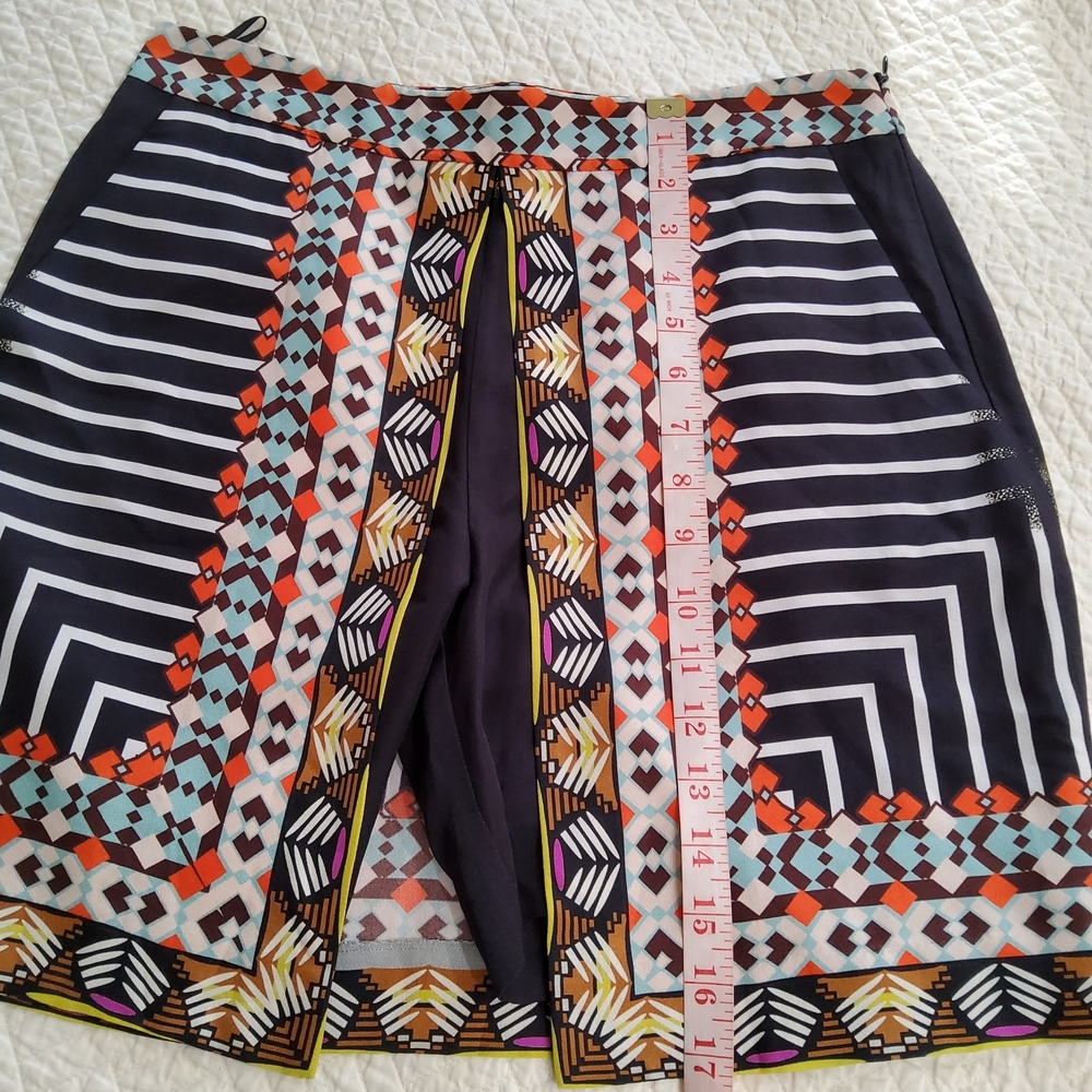 Geometric Patterned Black Skirt - Picture 8 of 12
